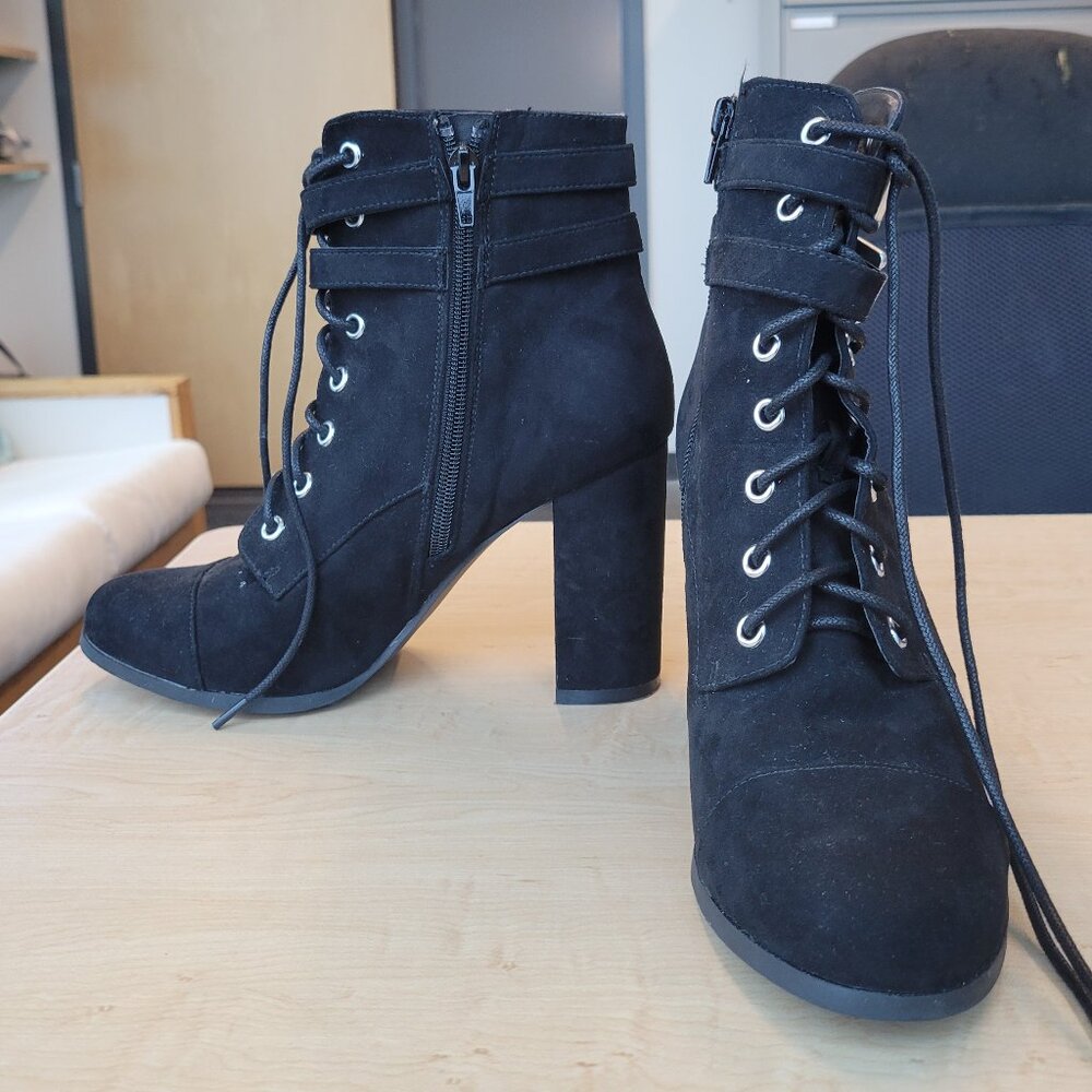 Madden Girl Klaim Lace up Combat Ankle Boots